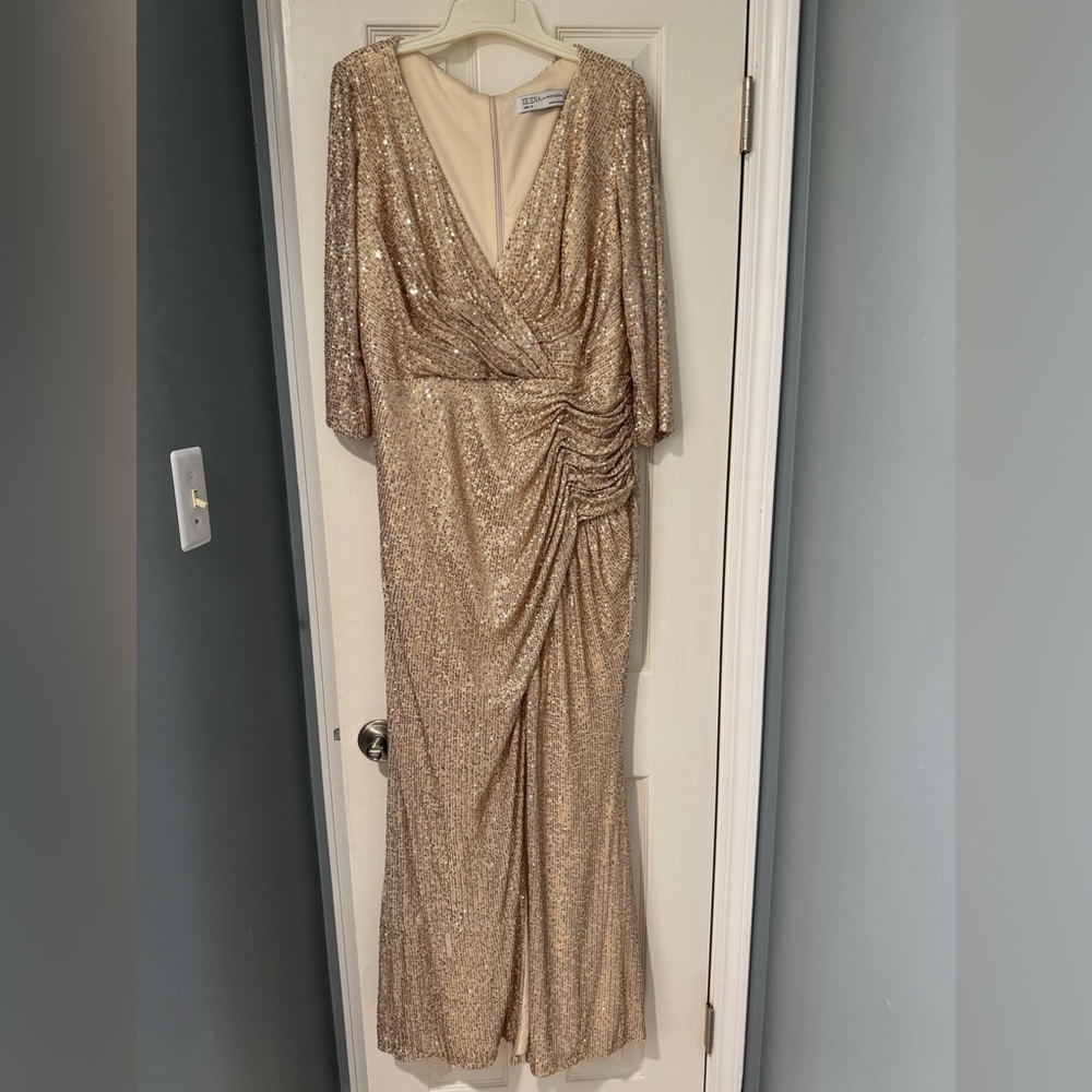 Mac Duggal Gold Sequin Three-Quarter Sleeve Dress